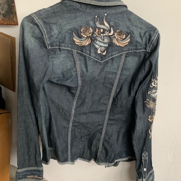 Embroidered Guess denim shirt - Picture 2 of 2